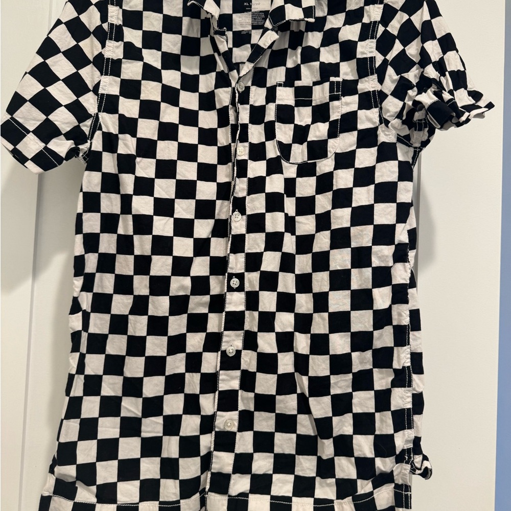 Arizona Jean Company Black and White Checkered Button Down Shirt